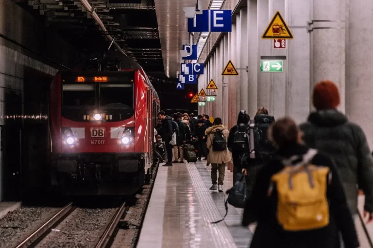 Toulouse Day Trips by Train | travel guide voyage