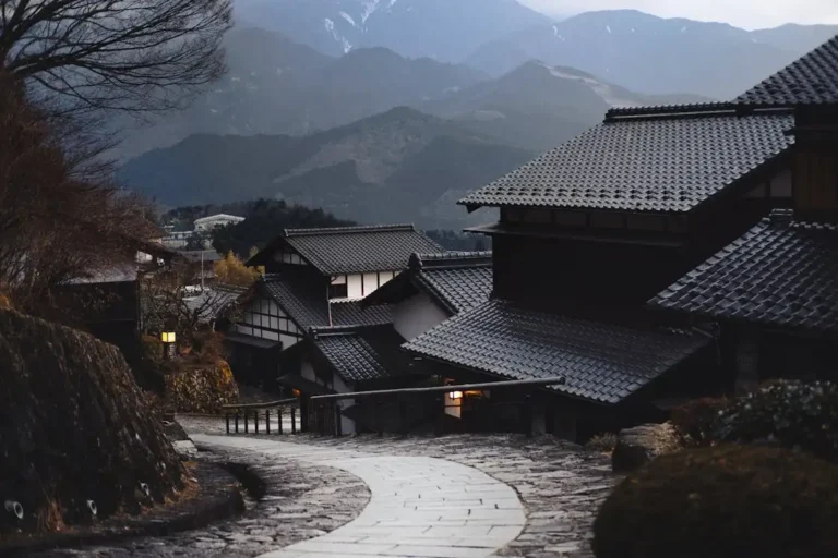 cheapest time to fly to japan