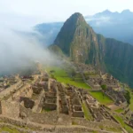 Peru Huayna Picchu | Travel guide voyage